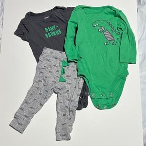 Carter’s baby dinosaur outfit 6m green and gray
